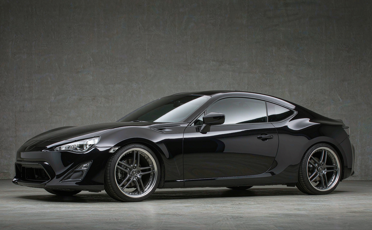 Piano Black Gloss ZionYEE vinyl wrap hero